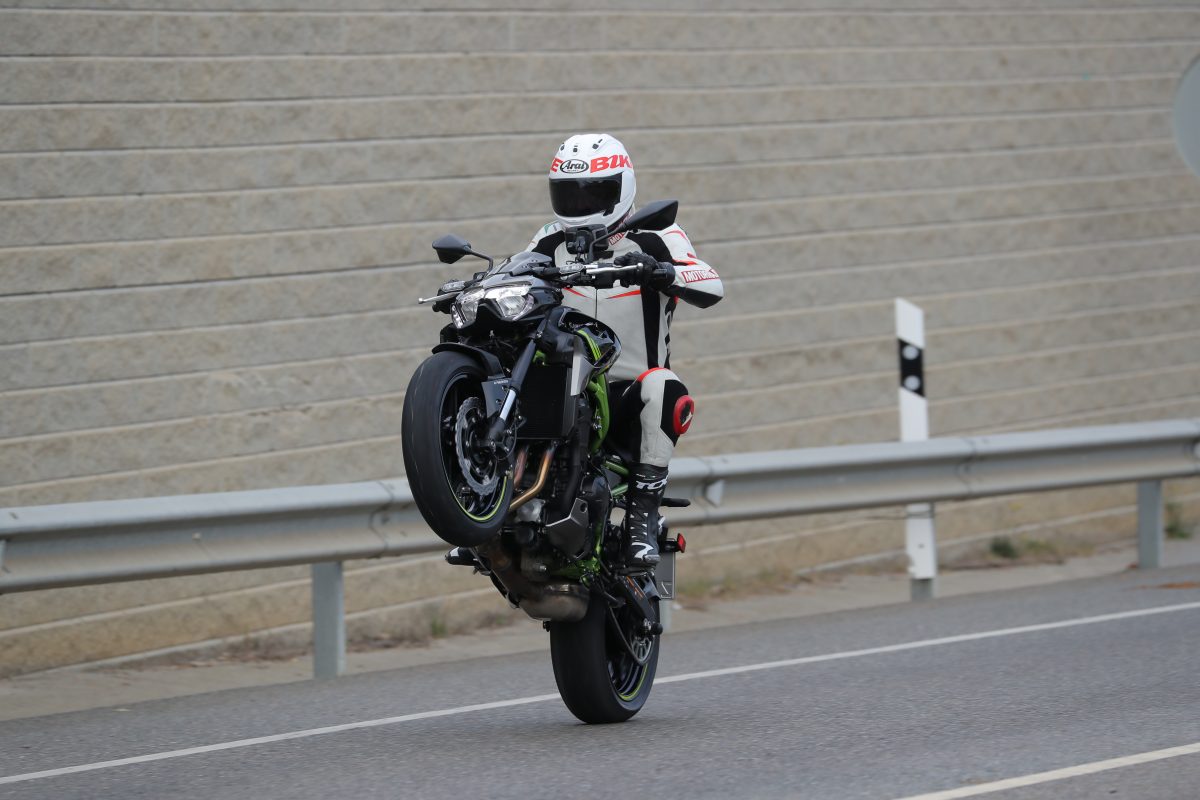 Video Kawasaki Z900 I Barcelona Läs Mer I Bike Nummer 2 Ute Nu